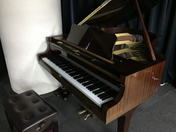 グランドピアノ オーケストラ練習 吹奏楽練習 音響機材 貸切イベント会場レンタルスペース