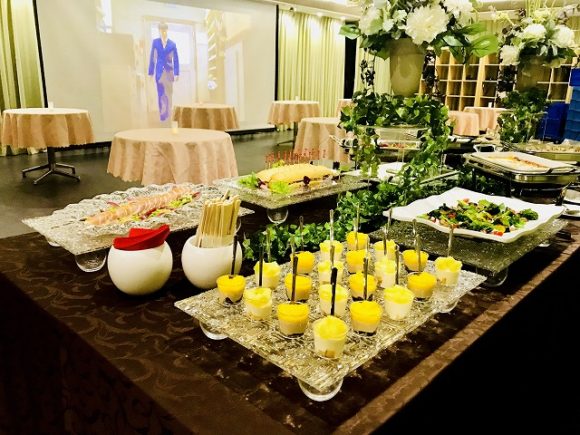 秋葉原ハンドレッド ケータリング パーティー