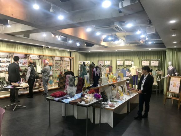 展示会会場 ワークショップ 物販会場