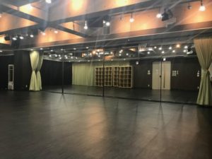 鏡面10ｍ ダンスレッスン ダンスイベント